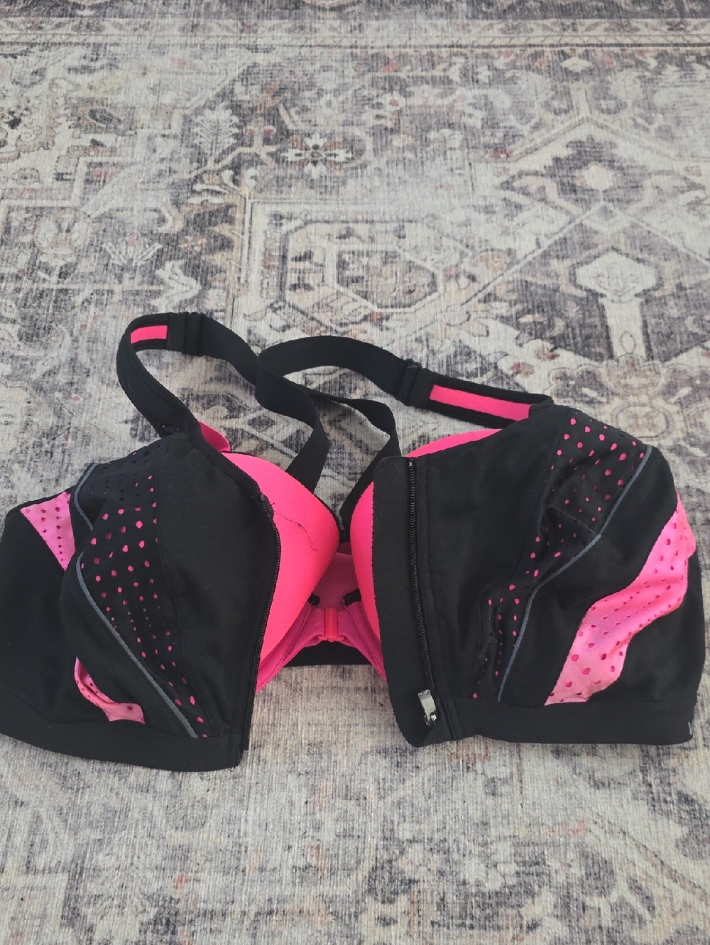 Women’s Black & Hot Pink Supportive Knockout Front Close Sport Bra